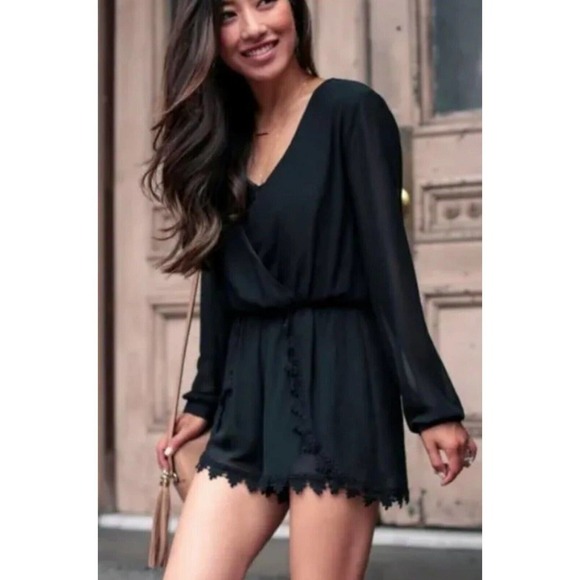 ASTR The Label Women's Lace Trim Long Sleeve Chiffon Sheer Romper Black Size M - Picture 1 of 10